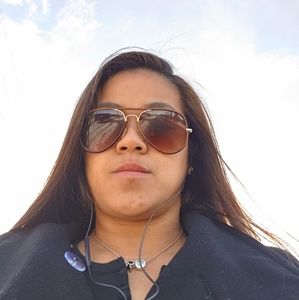 Meet your Posher, Roxanne